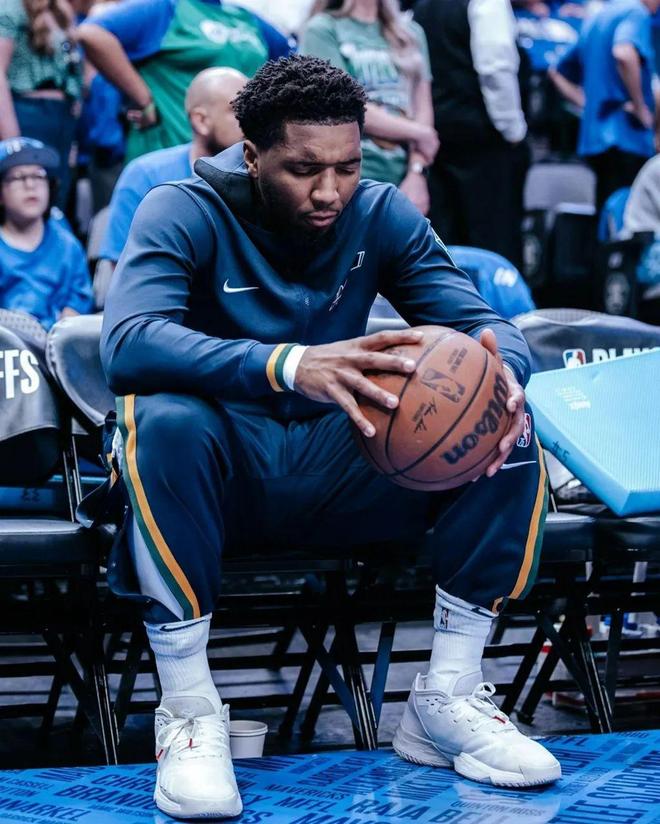 且闪光覆盖 且闪光覆盖